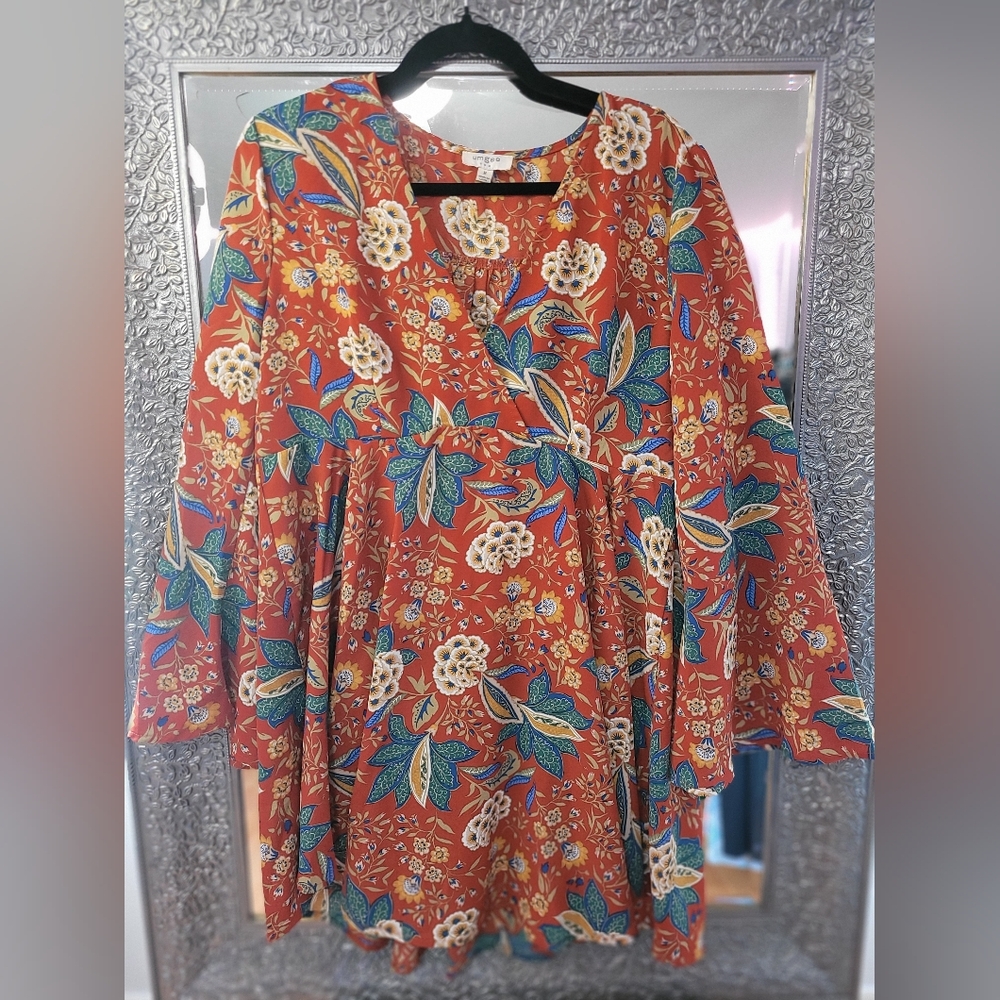Umgee Floral Print Women's Boho Dress Or Top. New Without Tags.